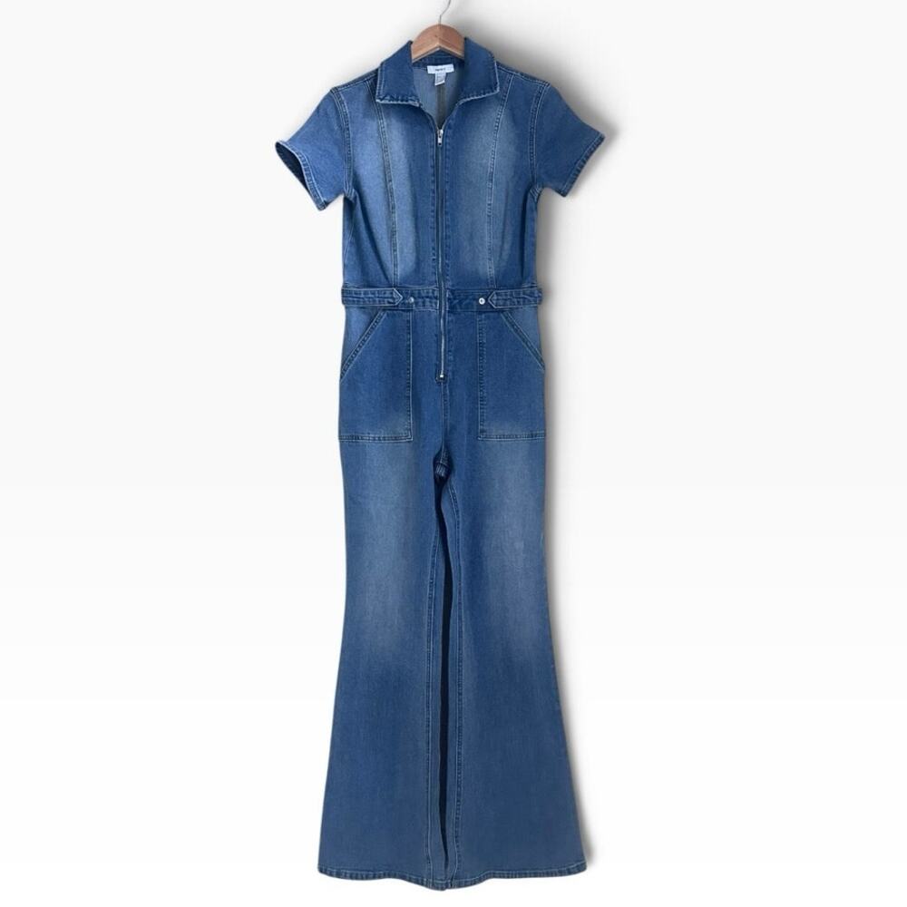 Forever 21 M Blue Denim Jumpsuit Zip Front Flare Leg Stretch 70s Y2K Utility